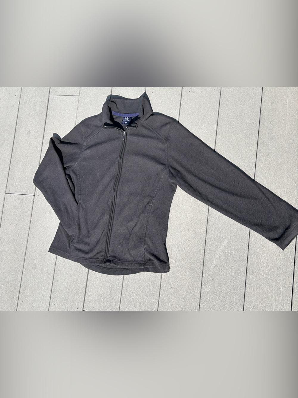 Women’s small (6-8) Black Full-Zip Fleece Jacket
